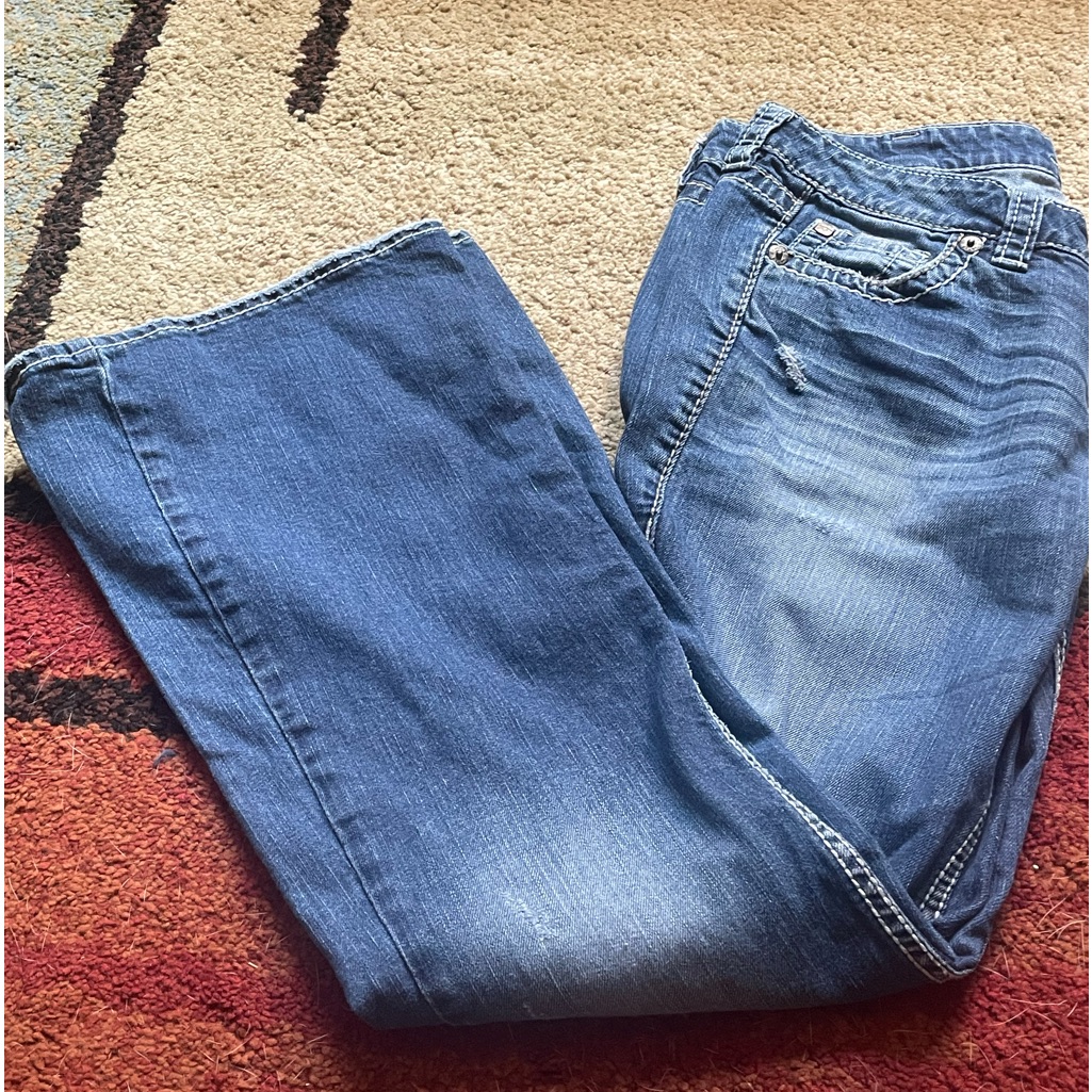 Silver Eden Flare Jeans Size 3131